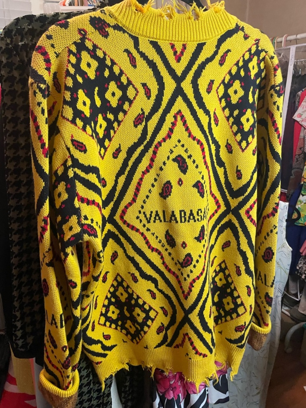 VALABASAS Pledge Sweater - Yellow Patterned Fringed - Picture 5 of 7